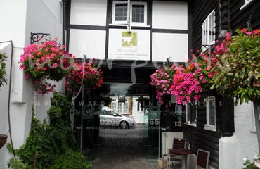 Hanging Basket Services for Pubs_image_135