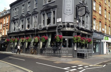 Hanging Basket Services for Pubs_image_180